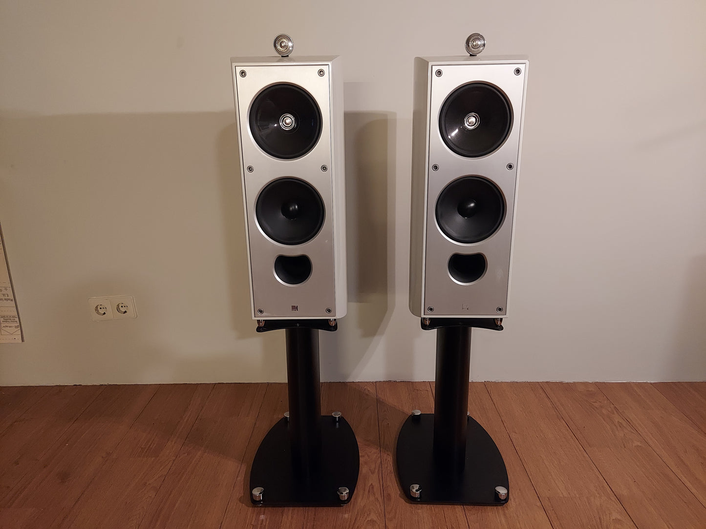 Kef XQ3