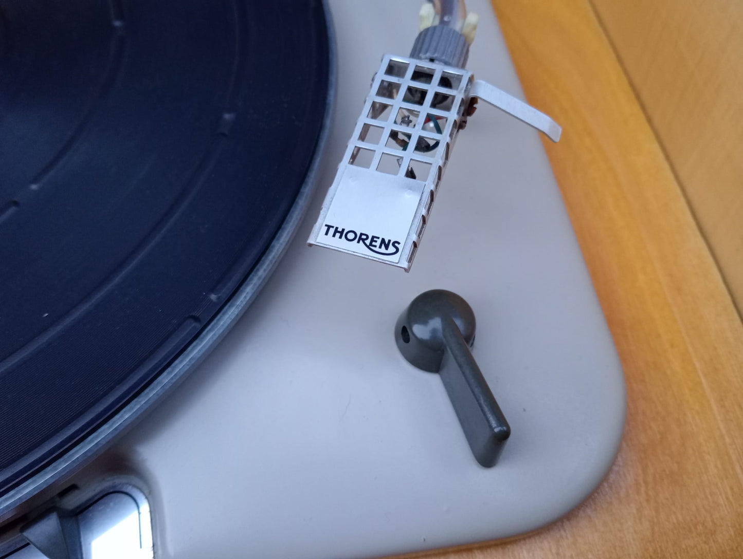 Carad Pro Arte Radiomeubel  v2 & Corner 8872 luidsprekers